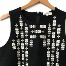 Load image into Gallery viewer, MADEWELL Stitch Frame Embroidered Sleeveless Top XSMALL
