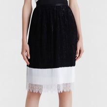 Load image into Gallery viewer, LA PERLA Lace Black Skirt with Lace Trim Sz 8 NWT
