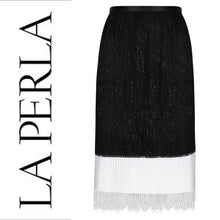 Load image into Gallery viewer, LA PERLA Lace Black Skirt with Lace Trim Sz 8 NWT
